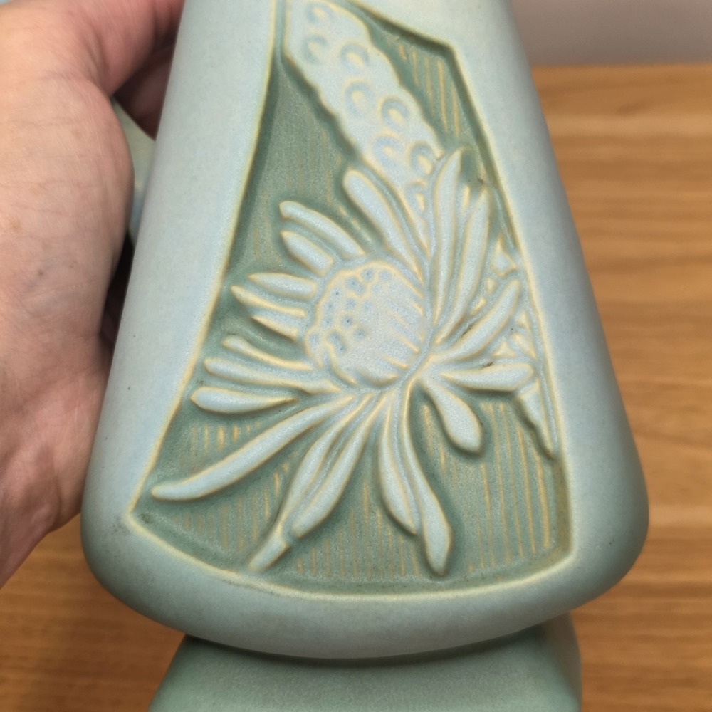 Roseville Vintage Pottery Silhouette Ewer/Pitcher, Shape 717-10, Cameo Green - Picture 9 of 12